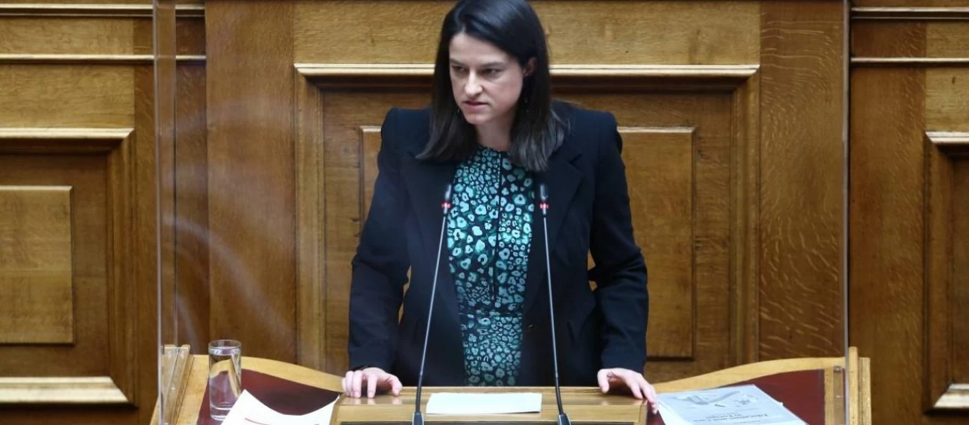 Ν.Κεραμέως: «Περισσότερα από 600.000 παγούρια θα μοιραστούν σε μαθητές δημοτικού» (φώτο)